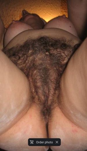 Beautiful Hairy MILF Pussy
