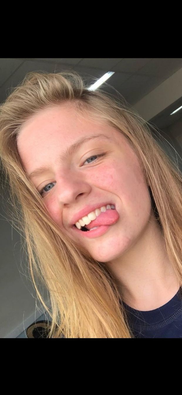 Sexy lil blonde slut Eduarda Quiarelli