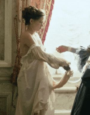 Undressing of medieval woman (Lea S.)