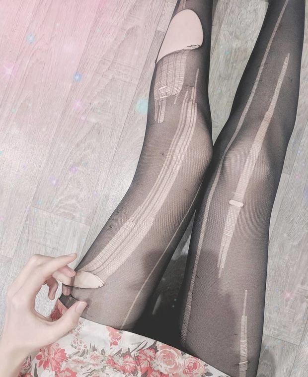 Ripped pantyhose