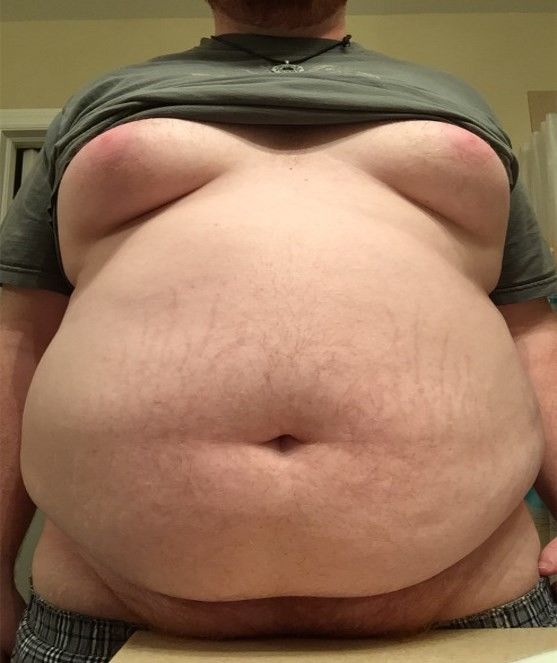 I would so love to feel his huge belly on my face as I suck and swallow his big load of hot chubby cum! Mmmmm!