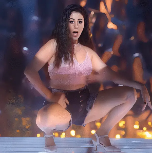 Karishma Dry Humping