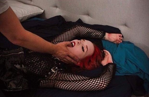 Emo Sophie submitting to her dom
