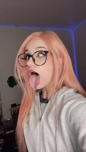 Extreme Ahegao (vid)