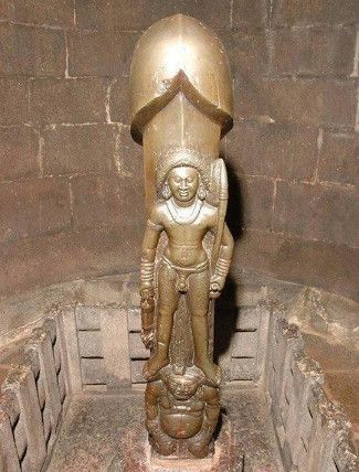 hindu-penis-sculpture