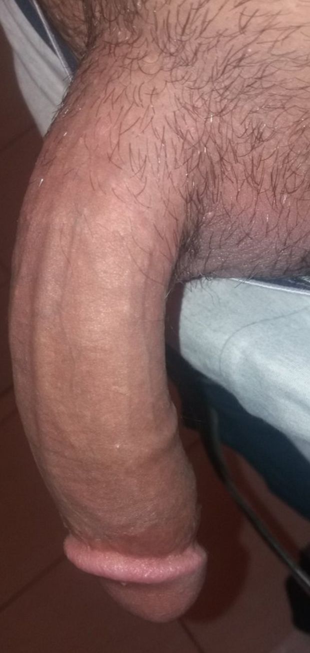 Huge hanging dick