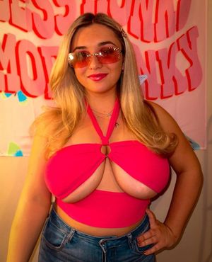 Kate big boobs red top