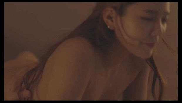Undressing Housekeeper - I’m Good At It (2022)