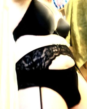 Hopelessly addicted CrossDressing