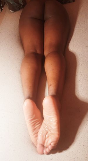 Sweet Ebony Ass N' Feet