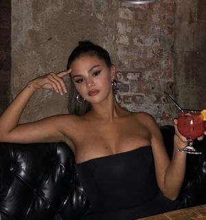 Selena Gomez Sexy Instagram Pic 2