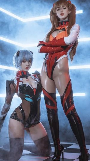 Hot cosplay