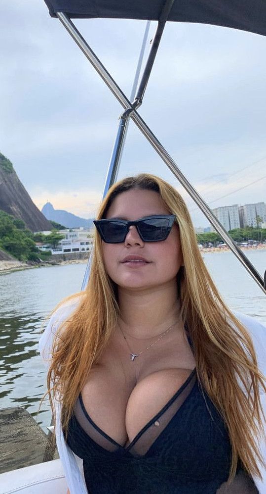 Busty babe