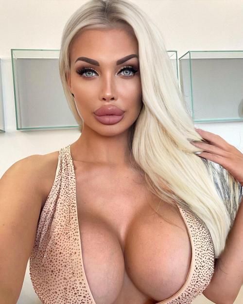 Blonde Aletta