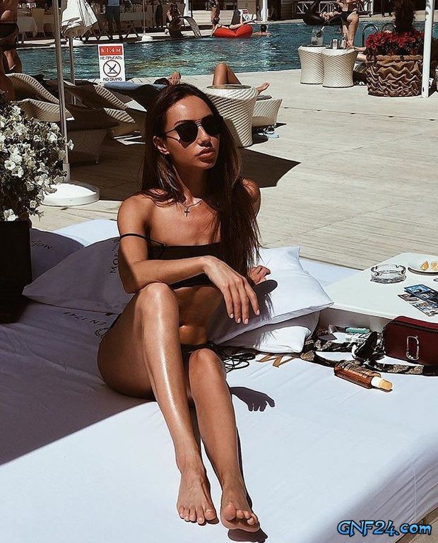 sexy babe