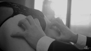 I love teasing in foreplay - Adoro provocações nas preliminares