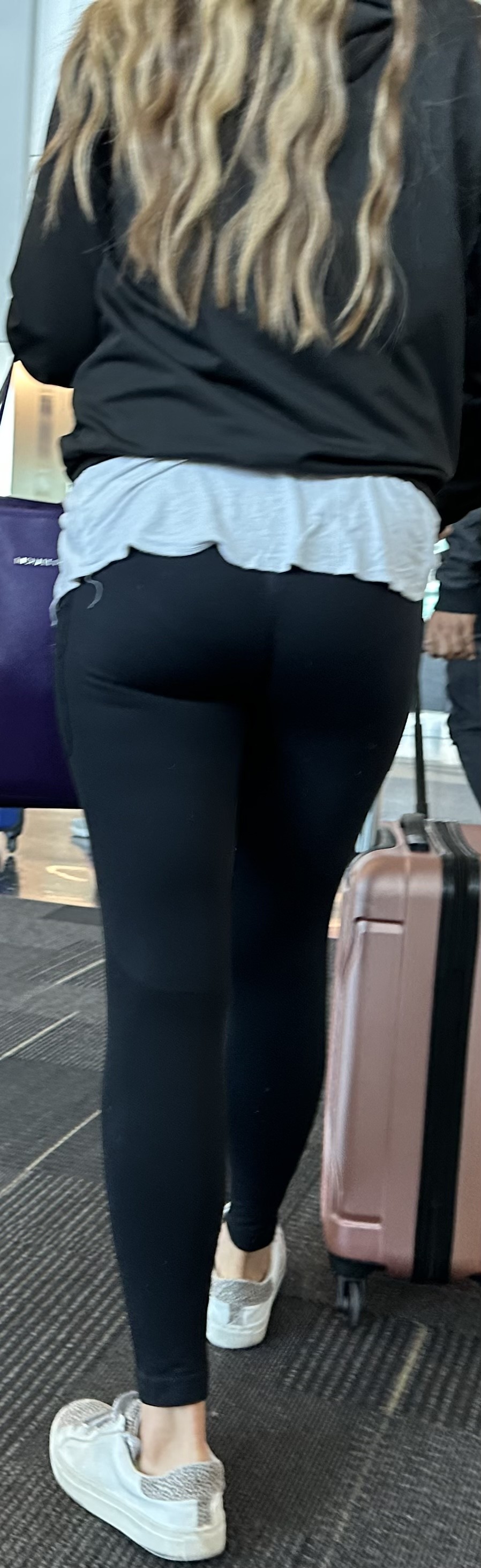 Fine asses out and about