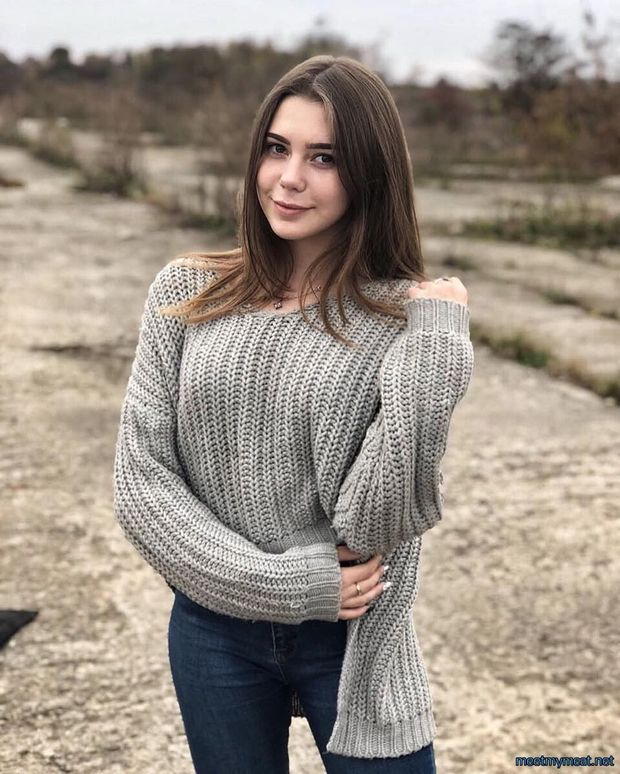 stunning babe