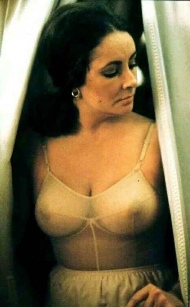Elizabeth Taylor, 27 February 1932, Chicago, IL
