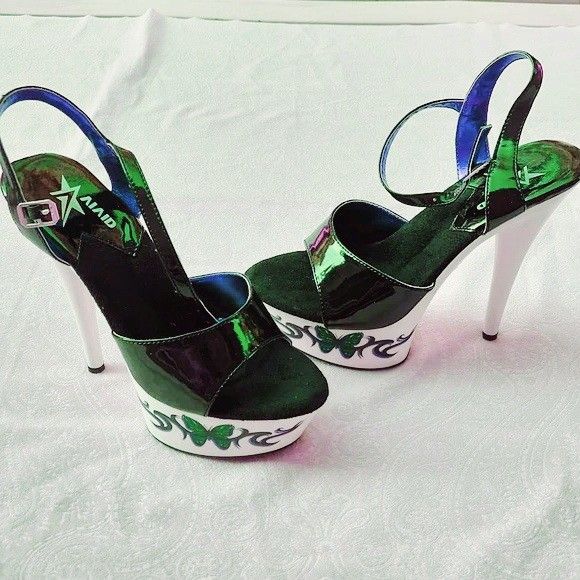 Hot mettalic high heels with butterfly