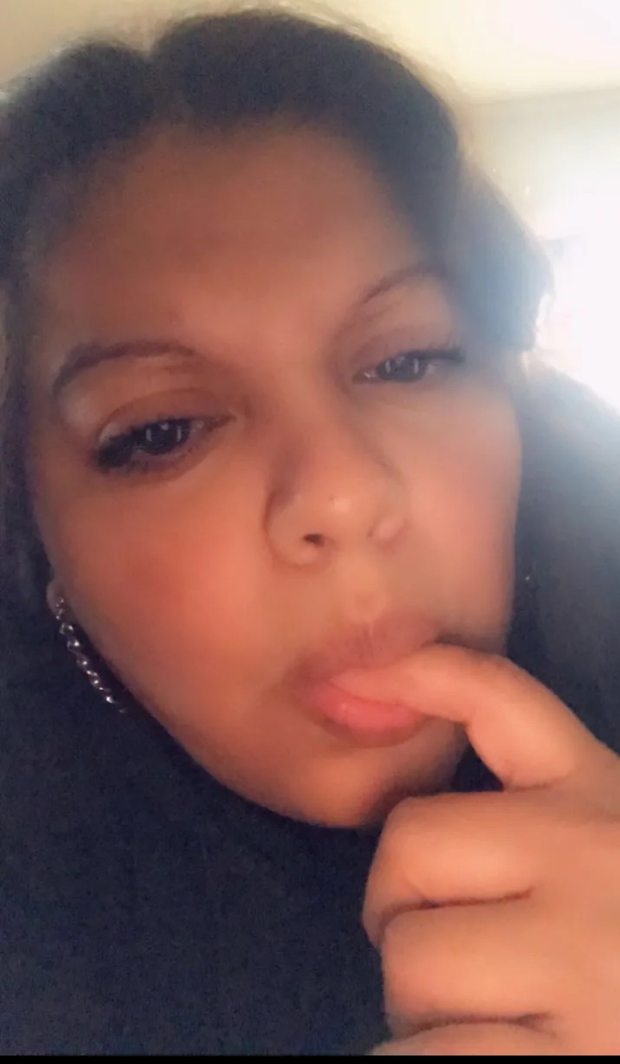 Sexy chubby Latina sucks on finger thinking of bbc