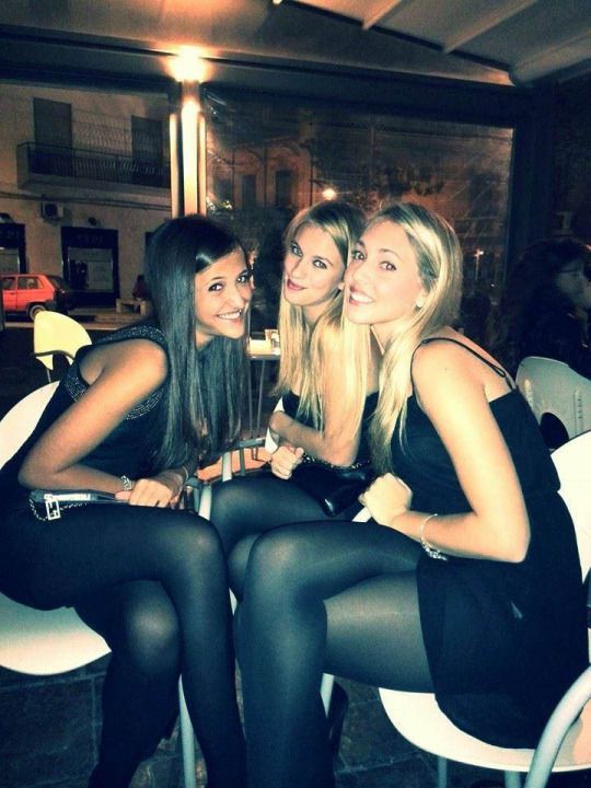 leggy ladies