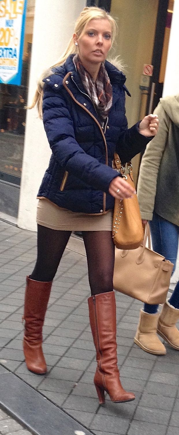 blonde in boots
