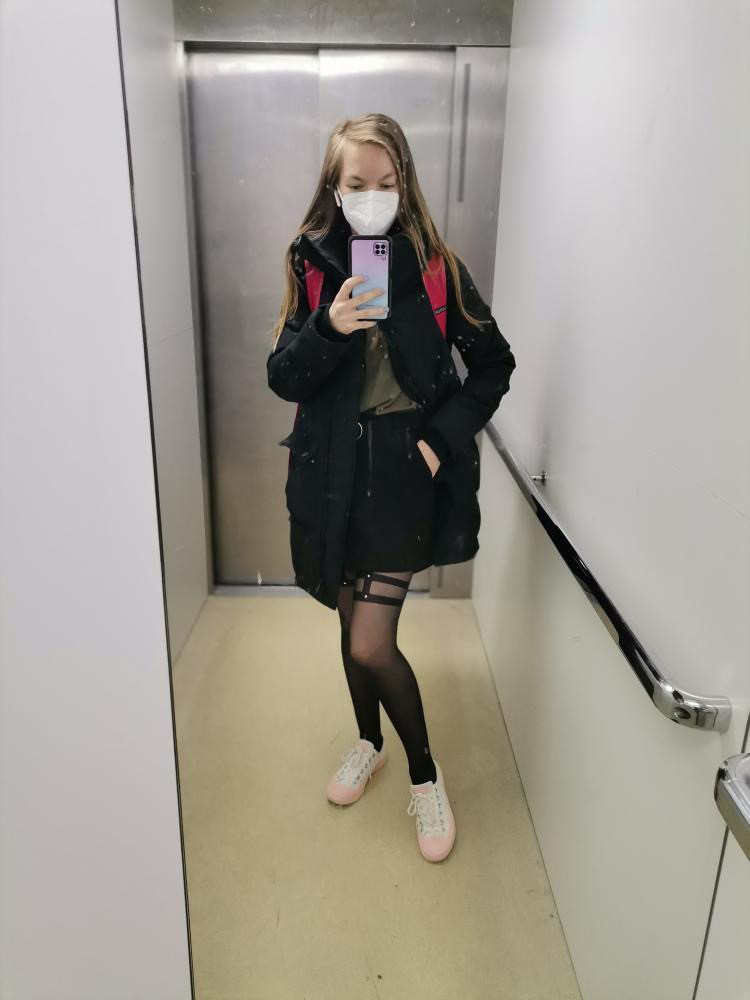 Already on way to jump on my dick in hotel while bf is out of town