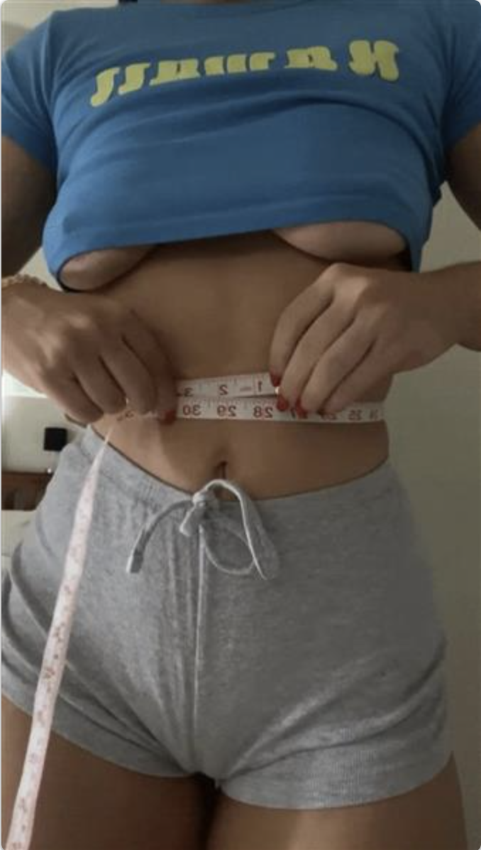 Nice measuring and underboob!