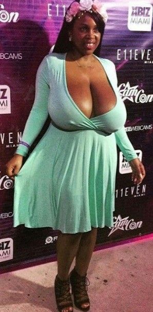 Maserati XXX showing off her tits