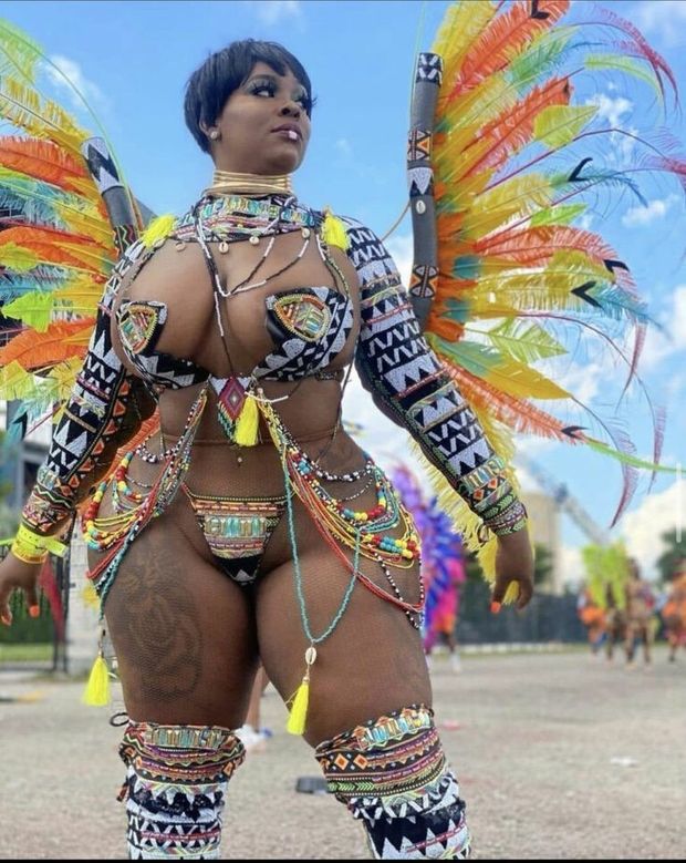 In love with the tits but never wanted to see a pussy so bad