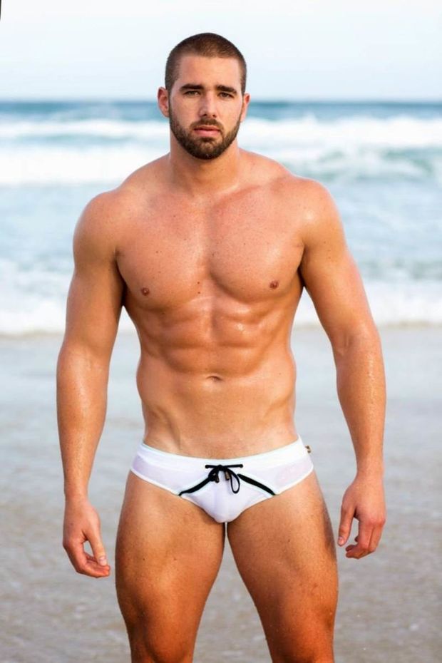 MODA PRAIA: SUNGAS BRANCAS