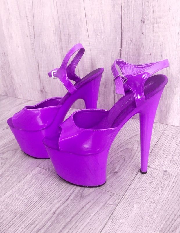 Sexy pastel violet purple high heels