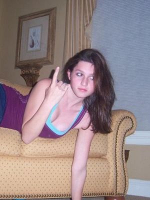 Sexy lil kike teenslut Rachel Anseaume