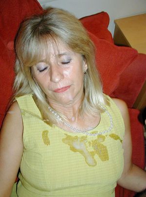 Mature cumslut