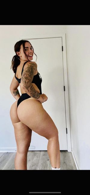 She only likes alpha cock sissy