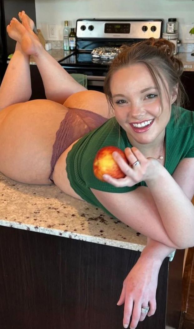 I'd eat her ass like she eats that fruit
