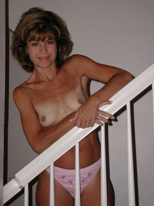 Post in topic MILFS by TitsGlobal