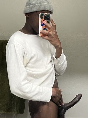 Big black cock mirror selfie