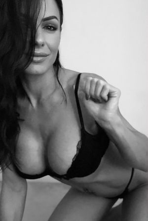 so Wayne these pictures are just for your personal use.. SURE MRS YATES, SURE THEY ARE....