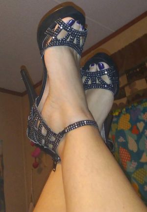 More of Wifey's sexy feet