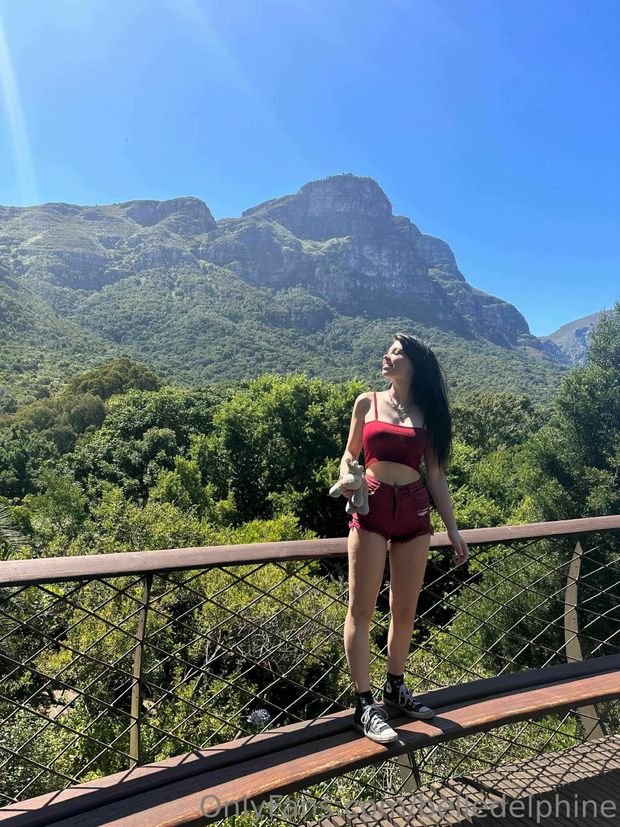Belle D