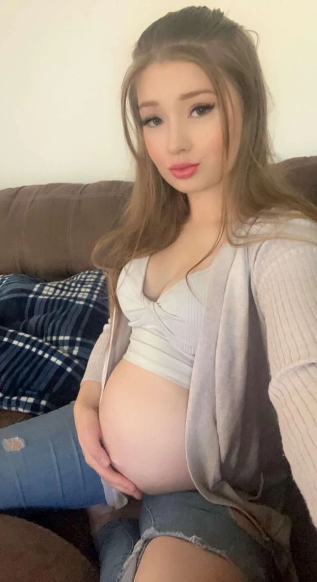 Cute preggo