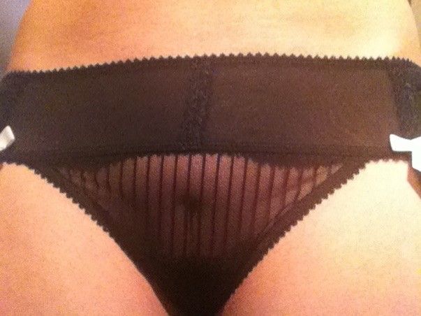 Wife’s tight smooth pussy.