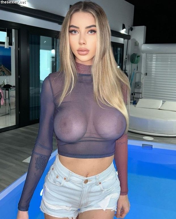 no bra