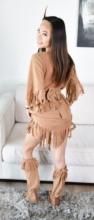 Vina Sky - Cute IndioAmerican Petite