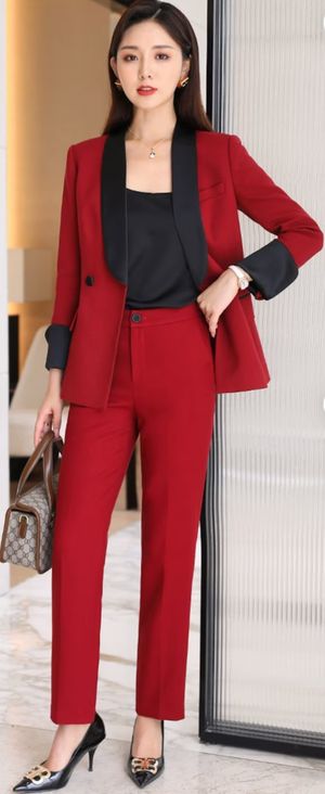 Classy Asian beauty wearing a magnificient outfit