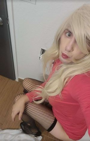 Brittney,,,sissy playmate