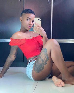 Sarah 32 yo, from Abidjan