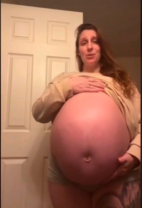 Huge Preggo Belly - Is there anything more Beautiful and Sexy than a Pregnant Woman?